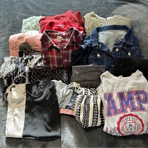 20+ item RW&CO. Old Navy, Aeropostale, Lululemon Women’s Lot Size Medium